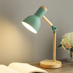 LED-Tischlampe mit verstellbarem Metallschirm und rundem Standfuß in Holzoptik