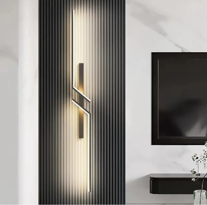 Schwarze geometrische LED-Wandleuchte mit schlanken linearen Leuchtelementen