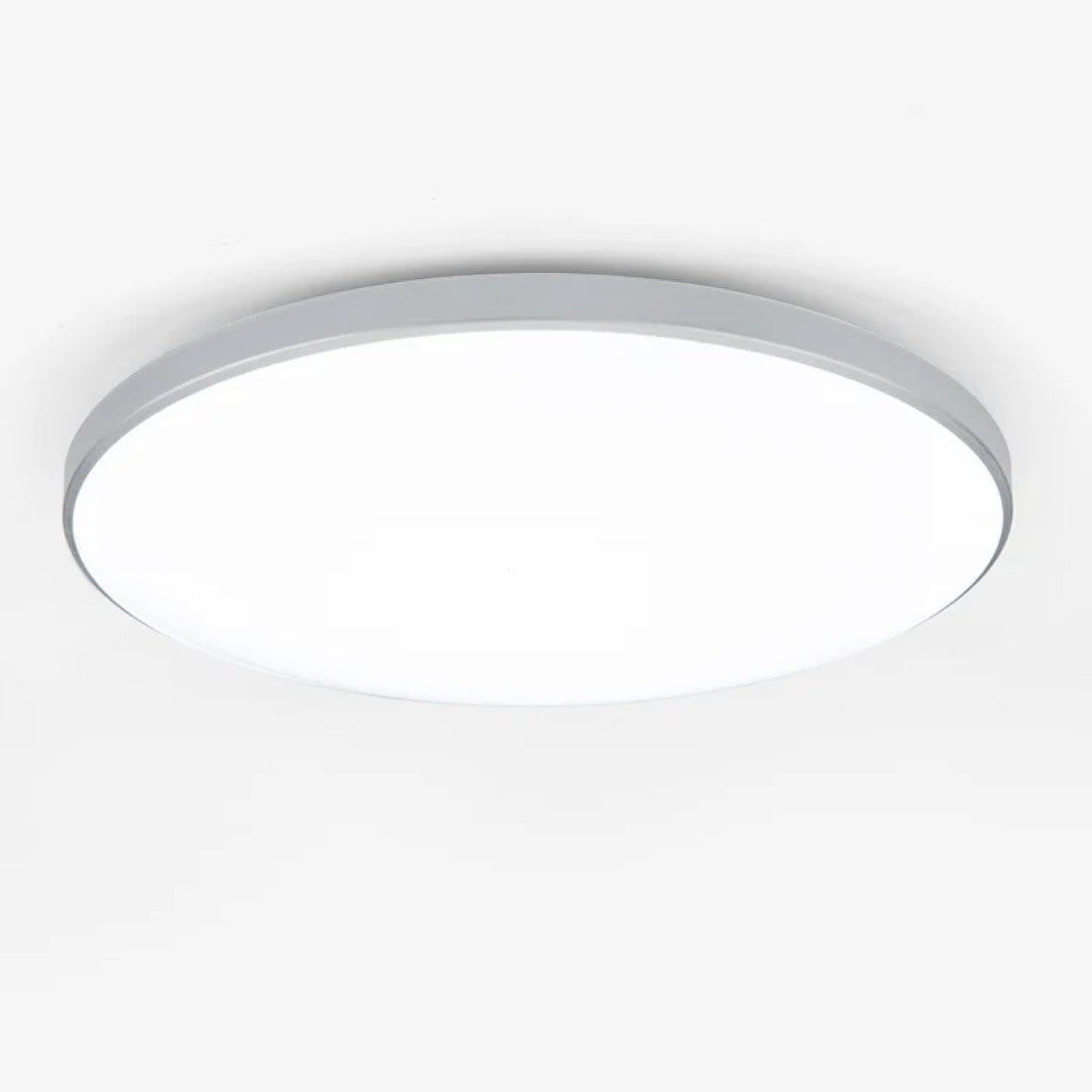 Runde LED-Deckenleuchte mit flacher Form und kreisförmiger Lichtfläche